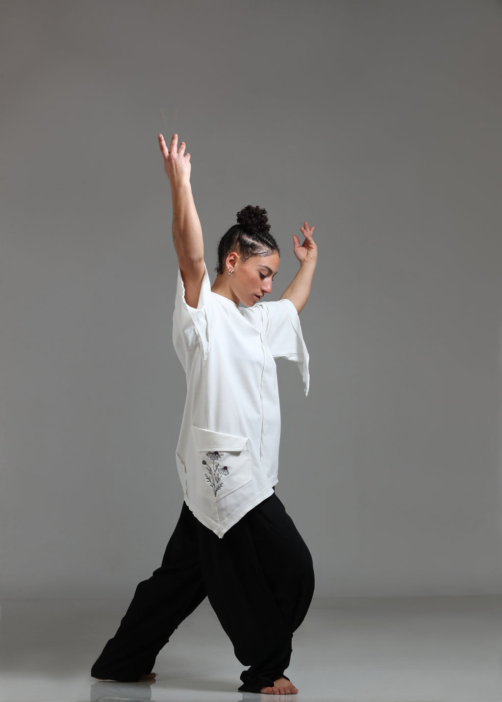 Assymetric detail cotton tshirt