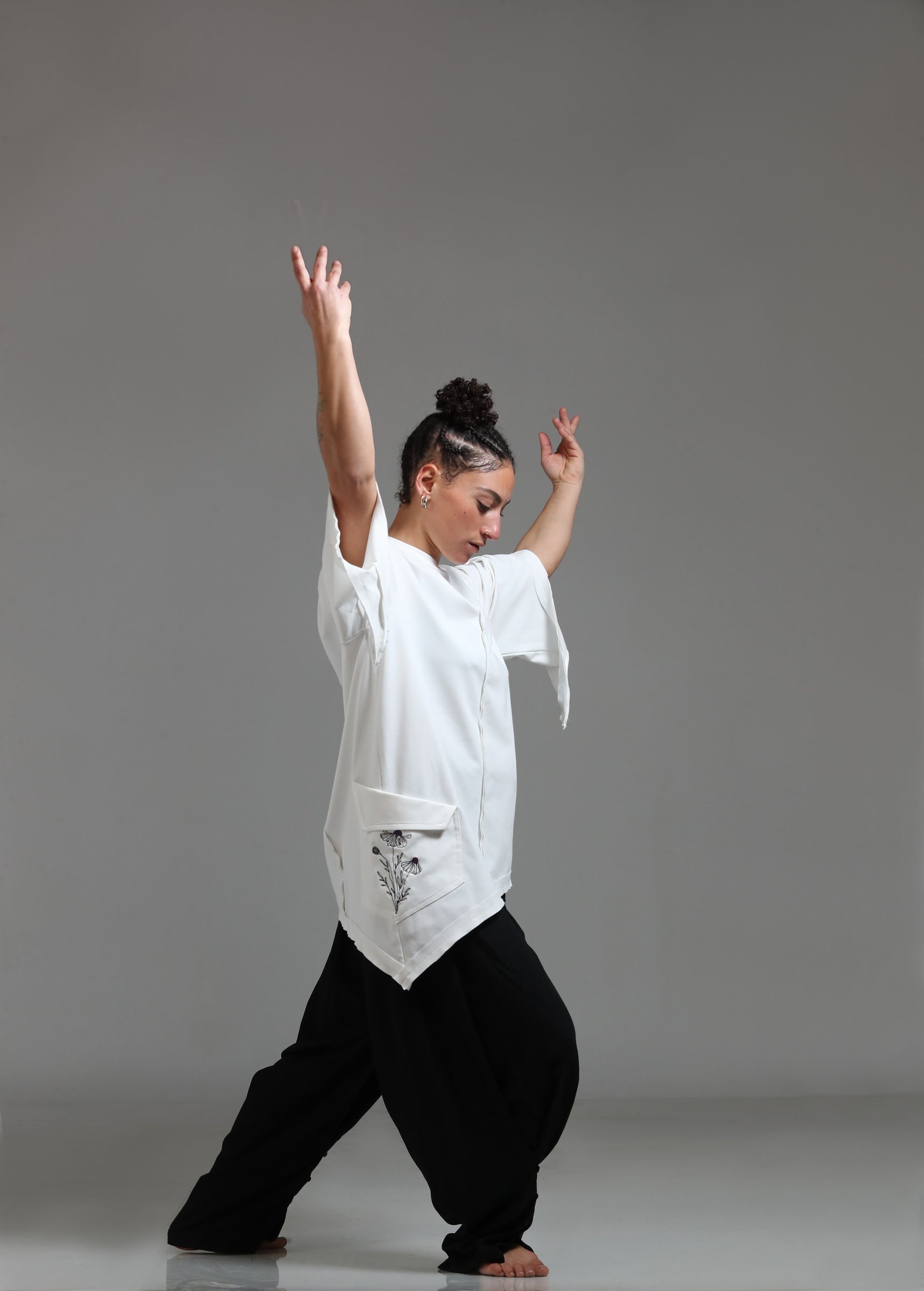 Assymetric detail cotton tshirt